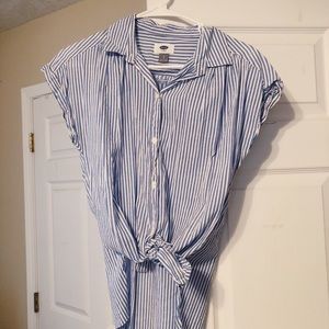 Old Navy top